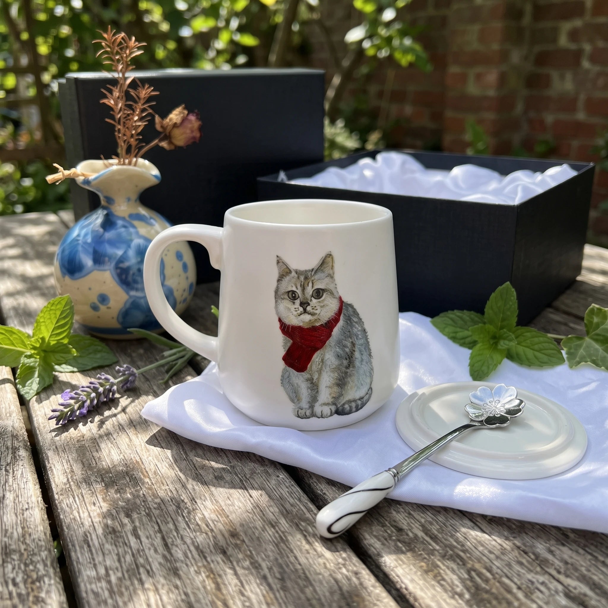 Custom Pet Portrait Ceramic Mug with Lid & Spoon Gift Box Set | 15oz