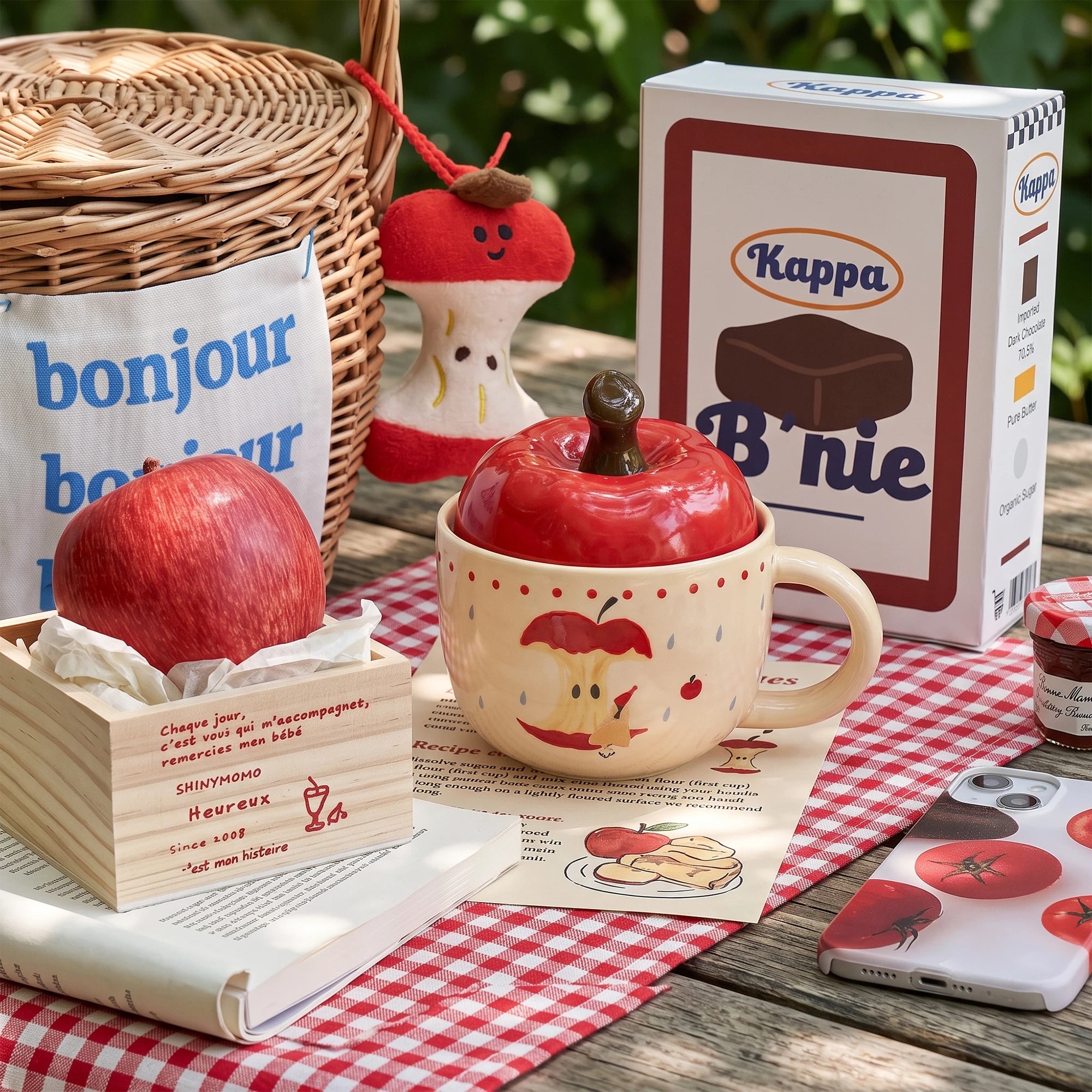 Apple Shaped Ceramic Coffee Mug with Lid & Spoon Gift Set