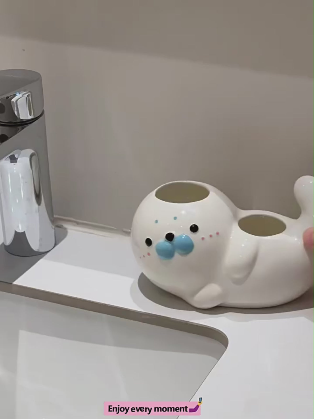 Handmade 3D Seal Ceramic Toothbrush Holder with Drainage Hole
